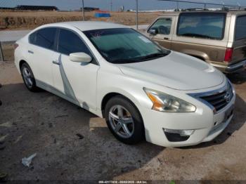  Salvage Nissan Altima