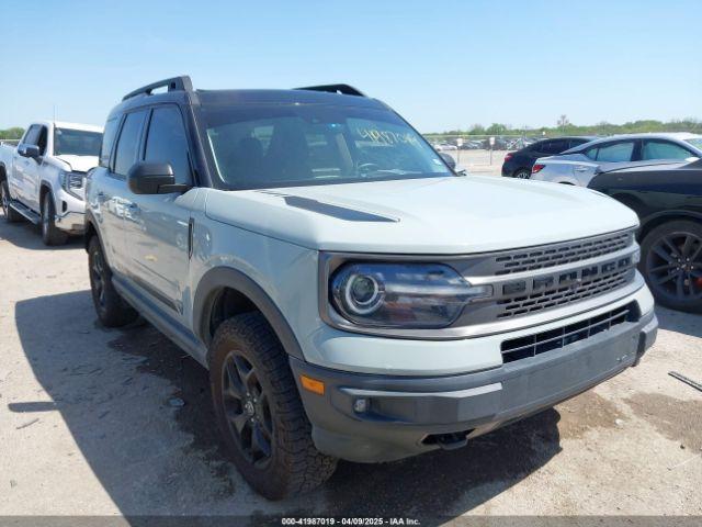  Salvage Ford Bronco