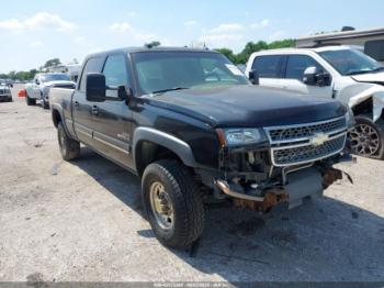  Salvage Chevrolet Silverado 2500