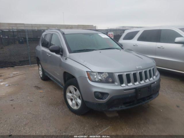  Salvage Jeep Compass
