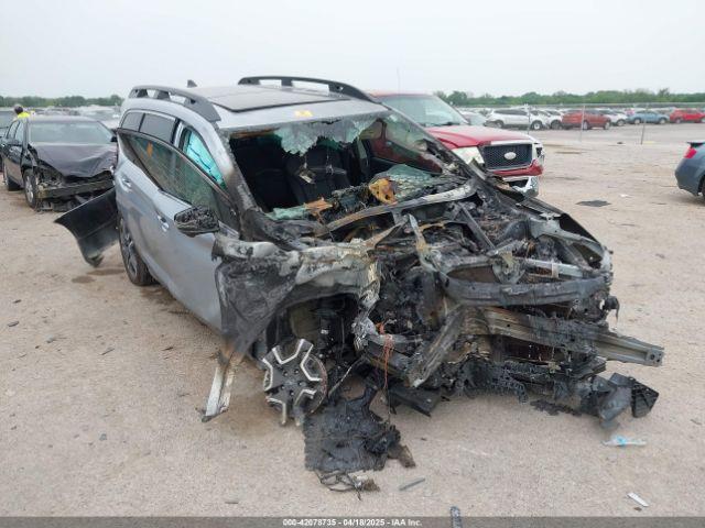  Salvage Subaru Ascent