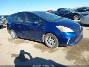  Salvage Toyota Prius v