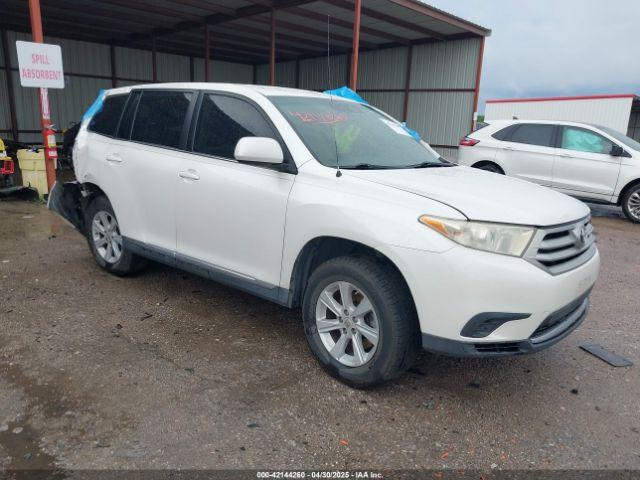  Salvage Toyota Highlander
