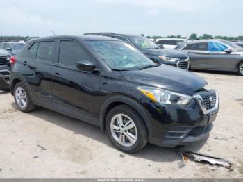  Salvage Nissan Kicks