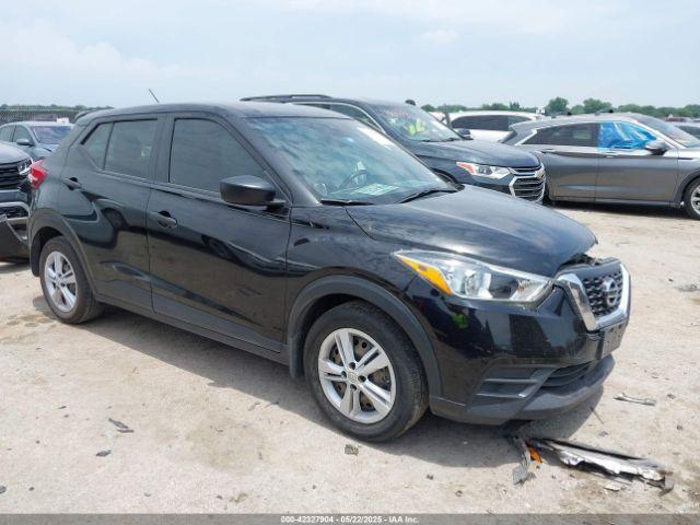  Salvage Nissan Kicks
