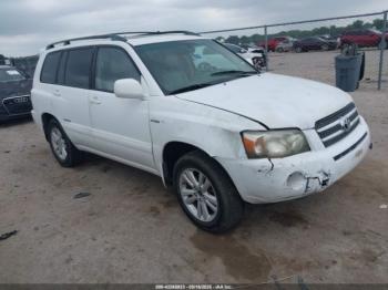  Salvage Toyota Highlander