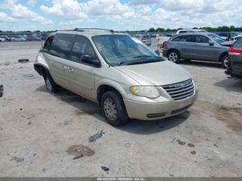  Salvage Chrysler Town & Country
