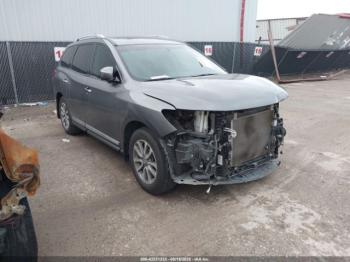  Salvage Nissan Pathfinder