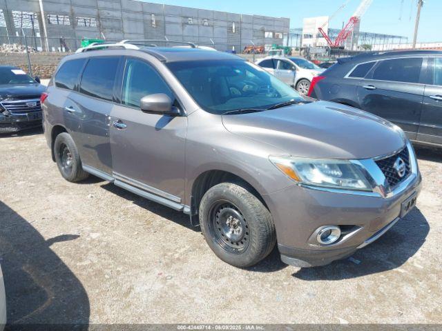  Salvage Nissan Pathfinder