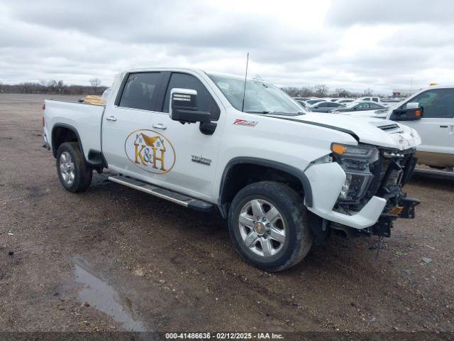  Salvage Chevrolet Silverado 2500