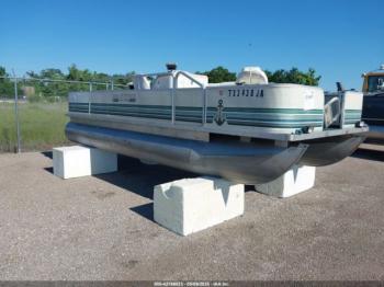  Salvage Smoker-craft Boat No Trailer