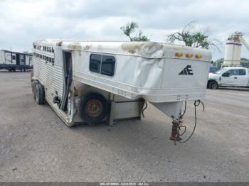  Salvage Elite Gooseneck Horse Trailer