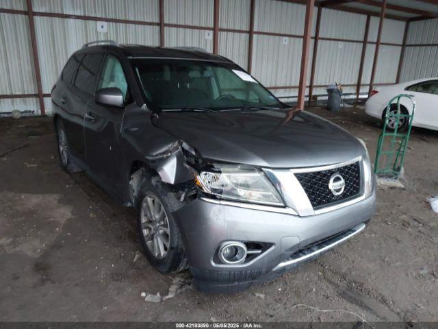  Salvage Nissan Pathfinder