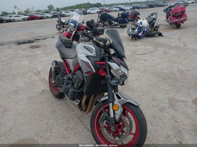  Salvage Kawasaki Zr900