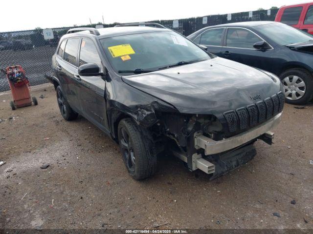  Salvage Jeep Cherokee
