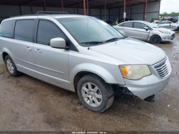  Salvage Chrysler Town & Country