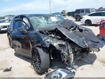  Salvage Porsche Cayenne