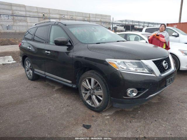  Salvage Nissan Pathfinder