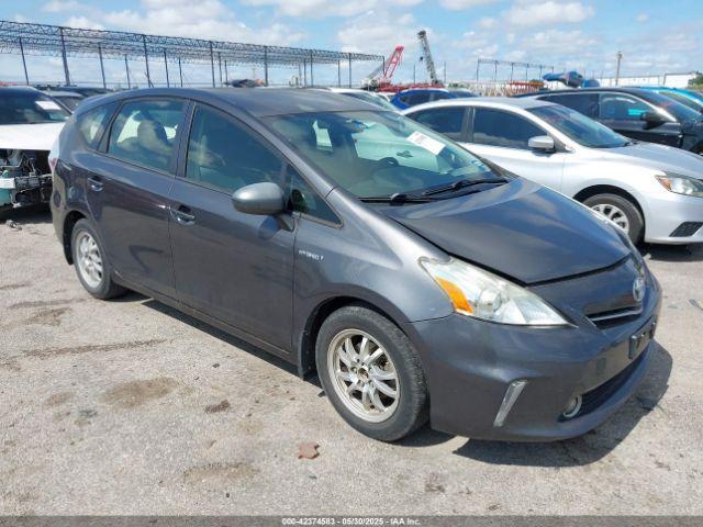  Salvage Toyota Prius v