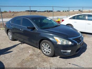  Salvage Nissan Altima