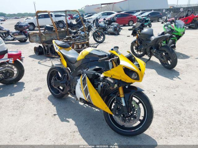 Salvage Yamaha Yzfr1