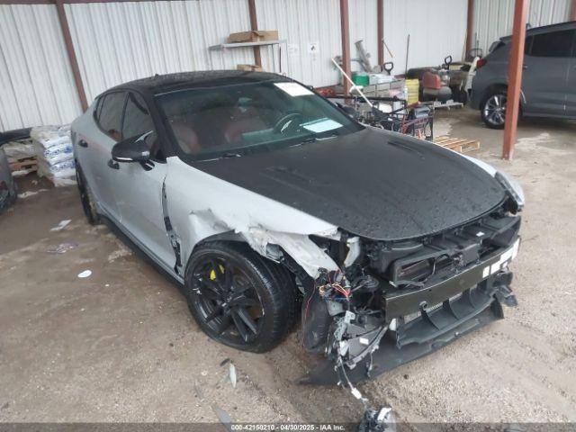 Salvage Kia Stinger