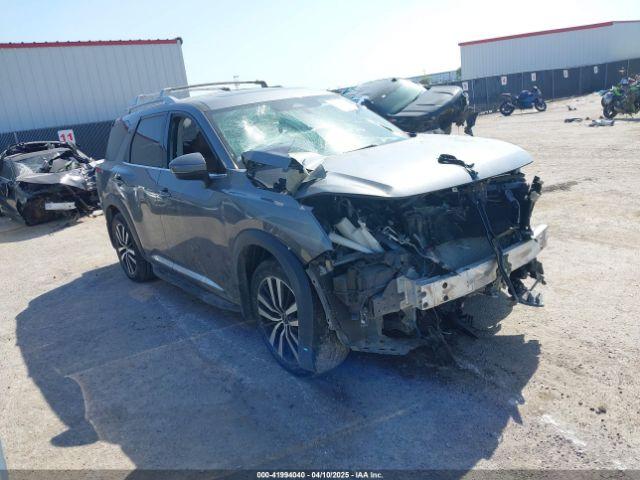  Salvage Nissan Pathfinder