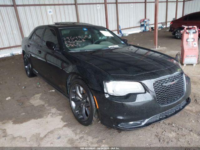 Salvage Chrysler 300