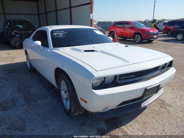  Salvage Dodge Challenger