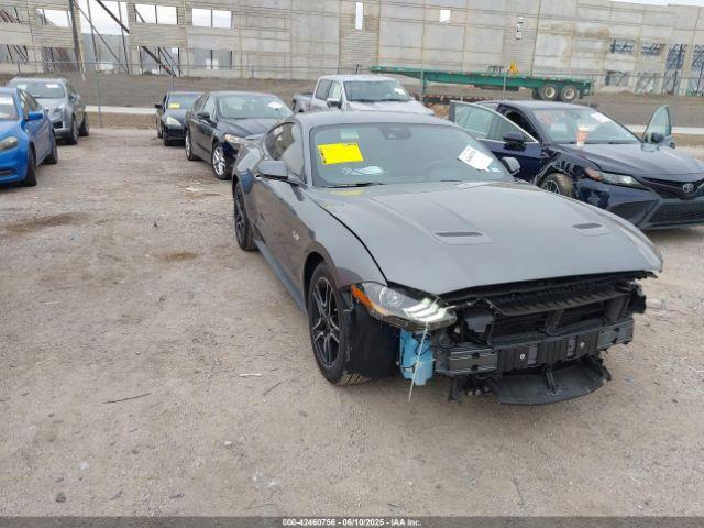  Salvage Ford Mustang