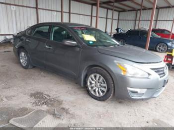  Salvage Nissan Altima