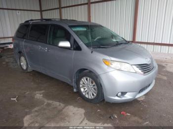  Salvage Toyota Sienna