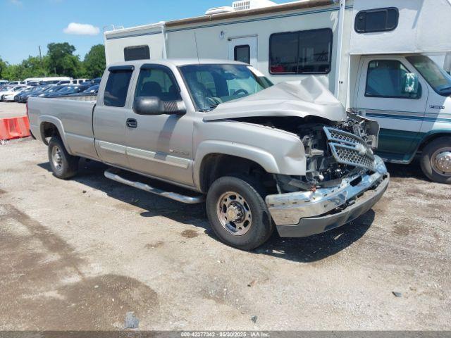  Salvage Chevrolet Silverado 2500