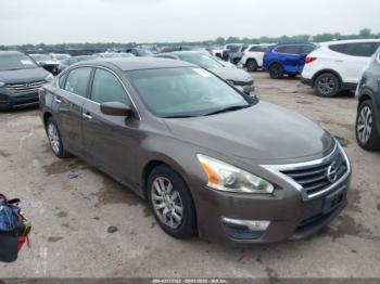  Salvage Nissan Altima