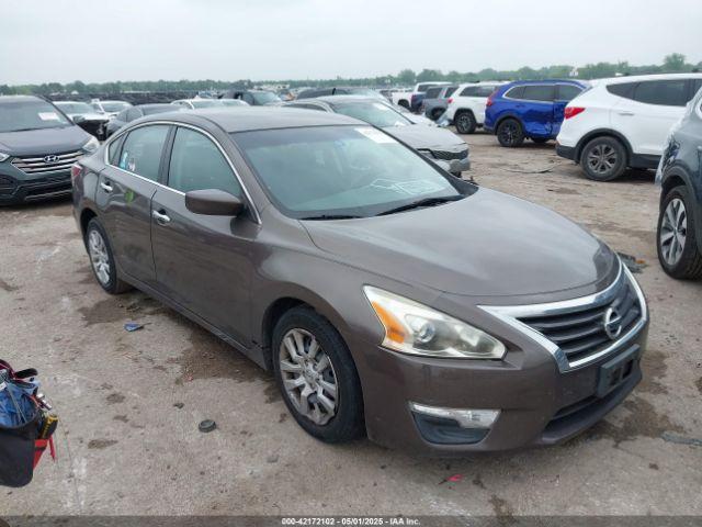  Salvage Nissan Altima