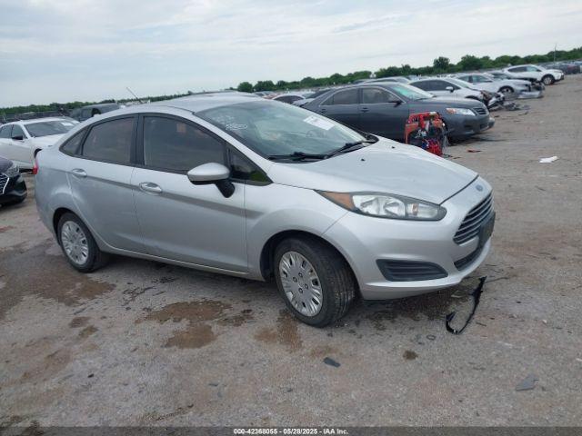  Salvage Ford Fiesta