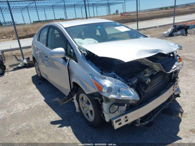 Salvage Toyota Prius