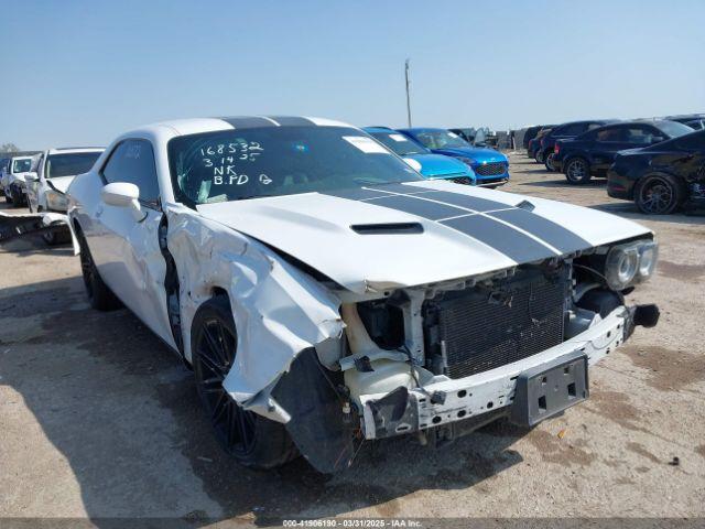  Salvage Dodge Challenger