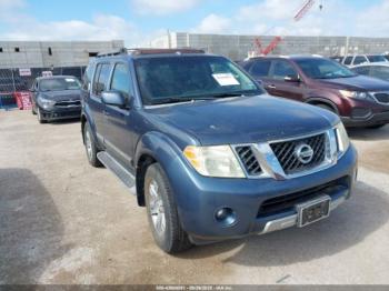  Salvage Nissan Pathfinder