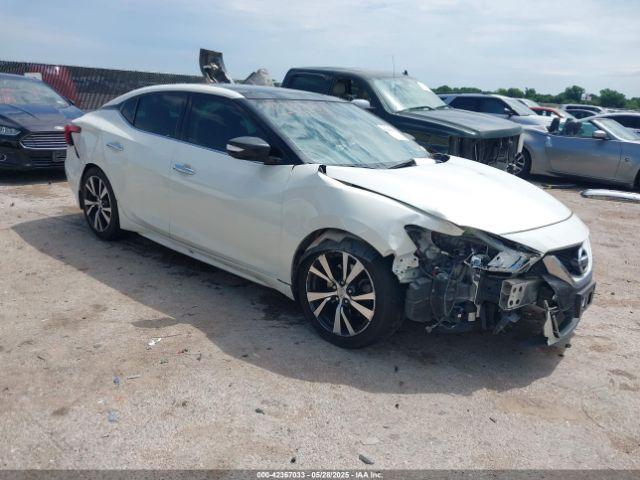  Salvage Nissan Maxima