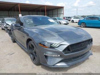  Salvage Ford Mustang