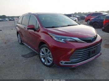  Salvage Toyota Sienna