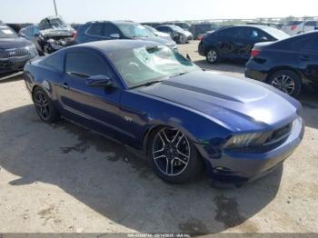  Salvage Ford Mustang