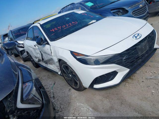  Salvage Hyundai ELANTRA