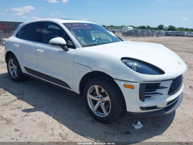  Salvage Porsche Macan