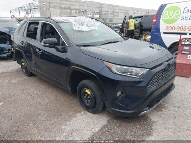  Salvage Toyota RAV4