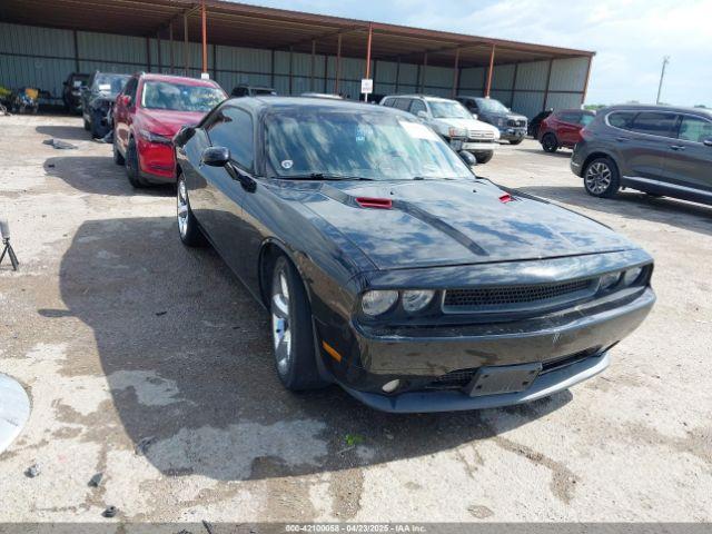 Salvage Dodge Challenger