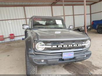  Salvage Ford Bronco