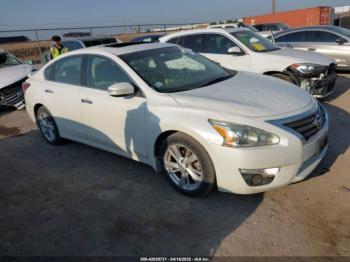  Salvage Nissan Altima