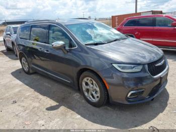  Salvage Chrysler Pacifica